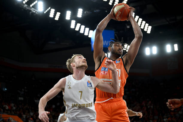 重返巅峰的 重返巅峰的