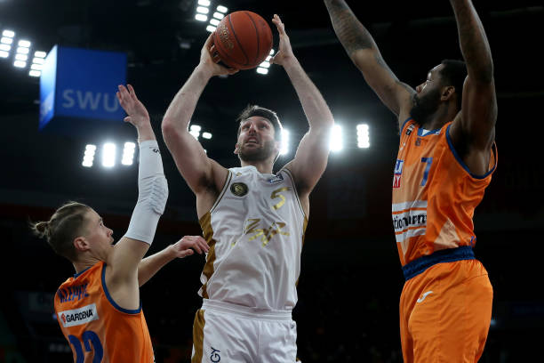 颖而出的典 颖而出的典