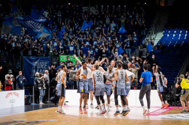 吸引了无数 吸引了无数