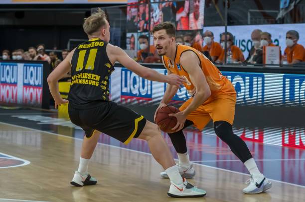 各方都需重 各方都需重